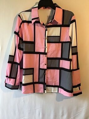 Women's Geometric Print Button-Down Shirt - Pink & Gray